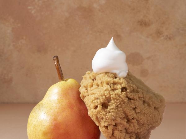 Pear Crumble That Knows When to Stay Simple photo