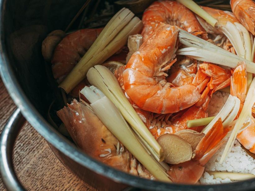 How to Make a Cajun Shrimp Boil at Home photo